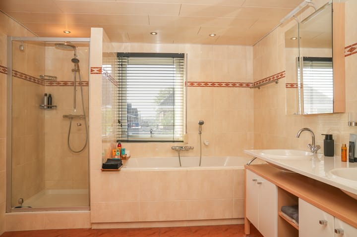 Foto 20 van Mezenlaan 21