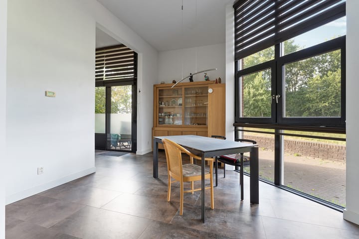 Foto 17 van Deltastraat 2