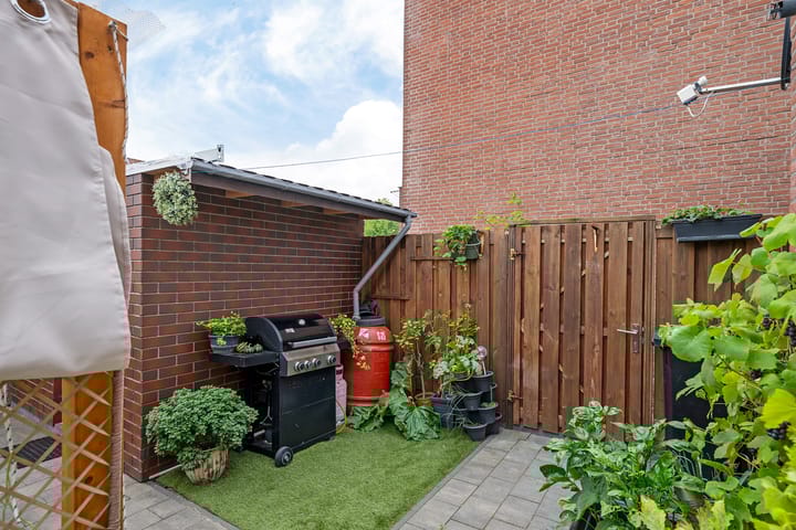 Foto 28 van Asterstraat 14