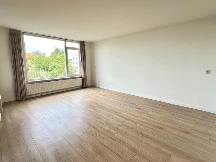 Foto 9 van Aartsbisschop Romerostraat 179