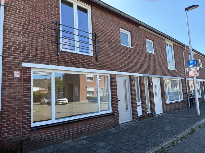 Foto 19 van Merovingenstraat 43