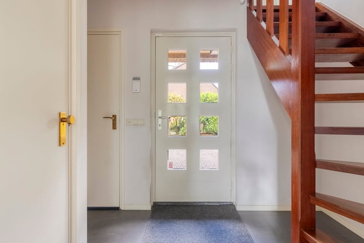 Photo 4 of Besselaar 4