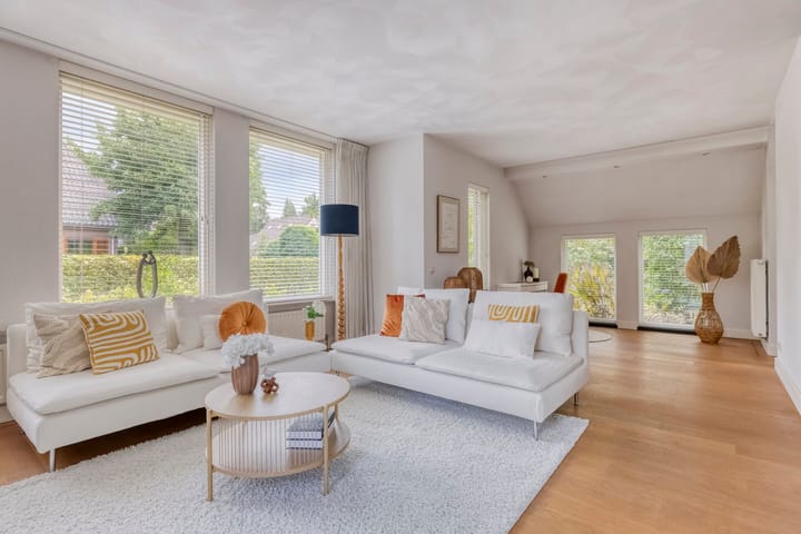 Photo 9 of Besselaar 4