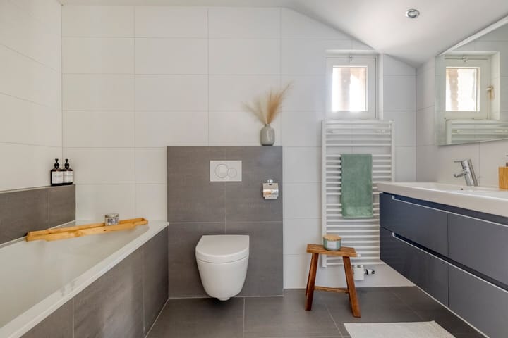 Photo 29 of Besselaar 4