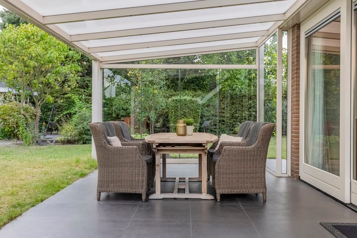 Photo 40 of Besselaar 4