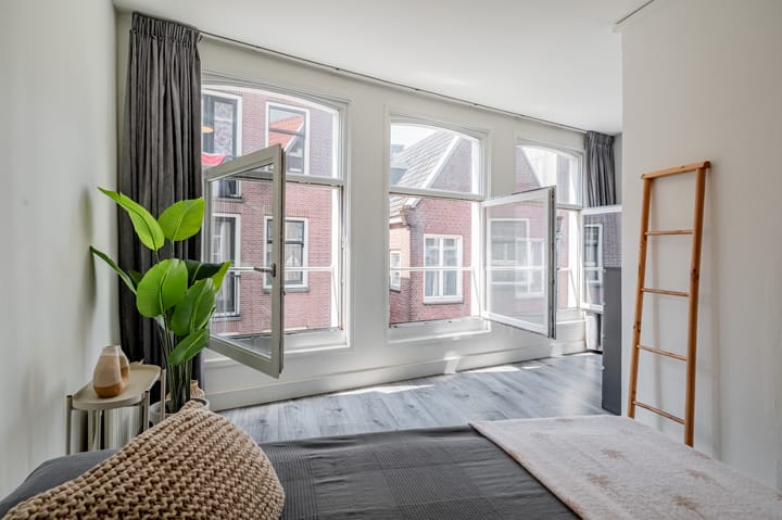 Foto 3 van Zeedijk 97-2