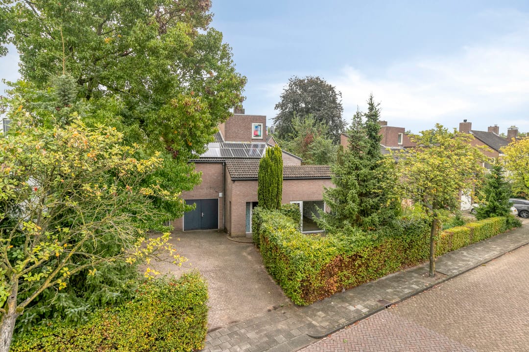 Photo 1 of Barthold van Heesselstraat 5