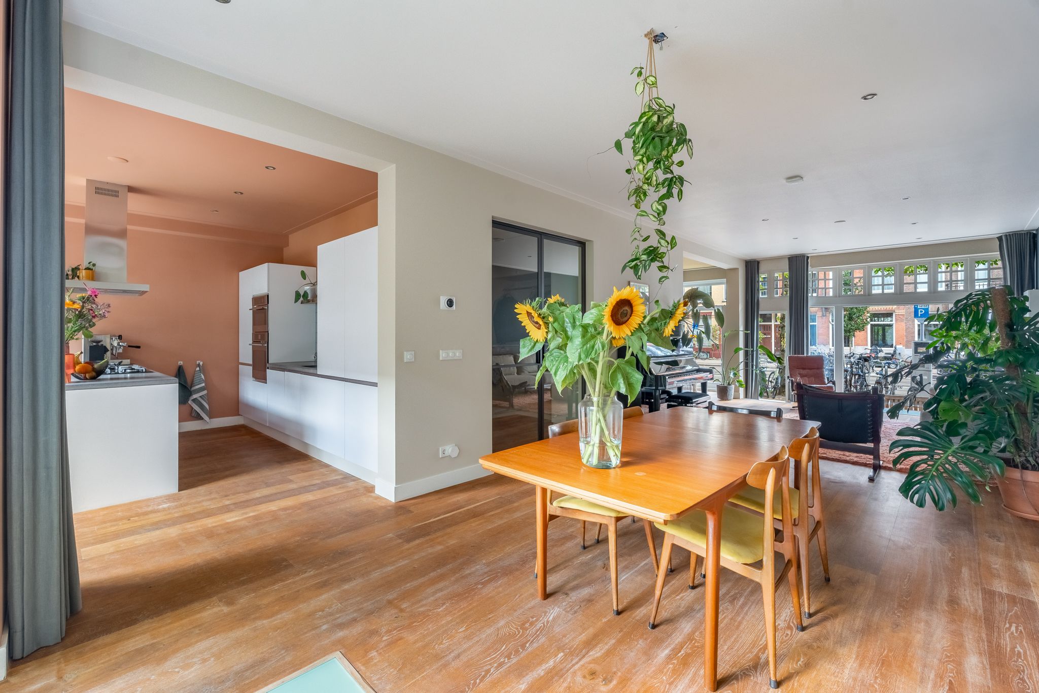 Foto 3 van Admiraal De Ruijterweg 131-H