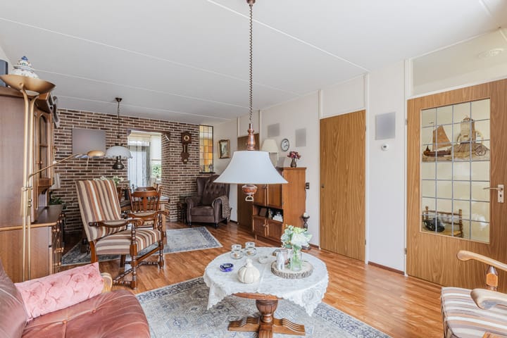 Foto 9 van Hercules 64