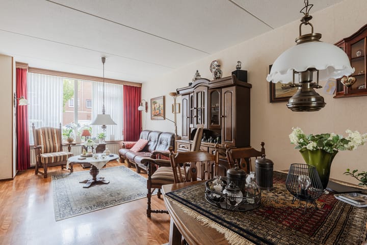 Foto 11 van Hercules 64