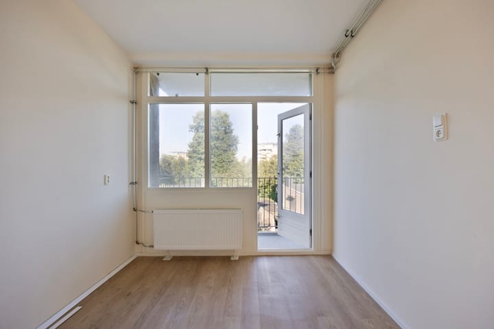 Photo 12 of Jan van Zutphenstraat 23