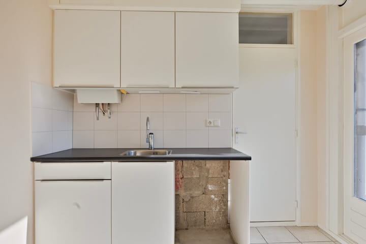 Photo 10 of Jan van Zutphenstraat 23