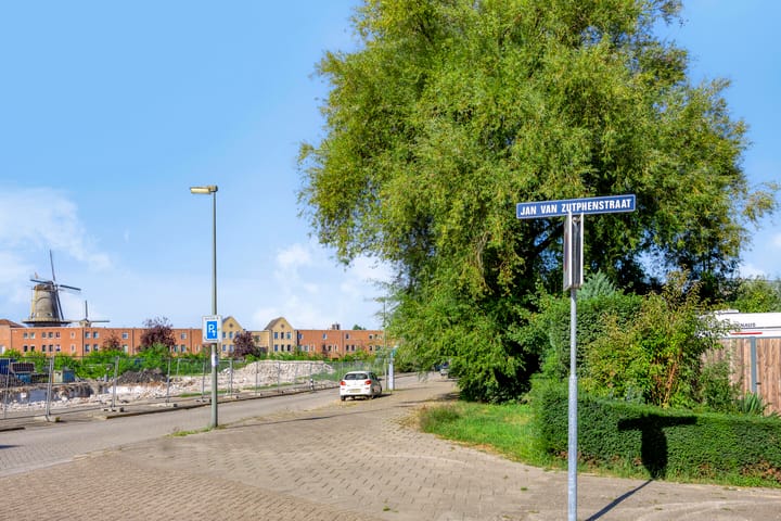 Photo 24 of Jan van Zutphenstraat 23