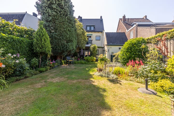 Photo 3 of Rijksweg Zuid 47