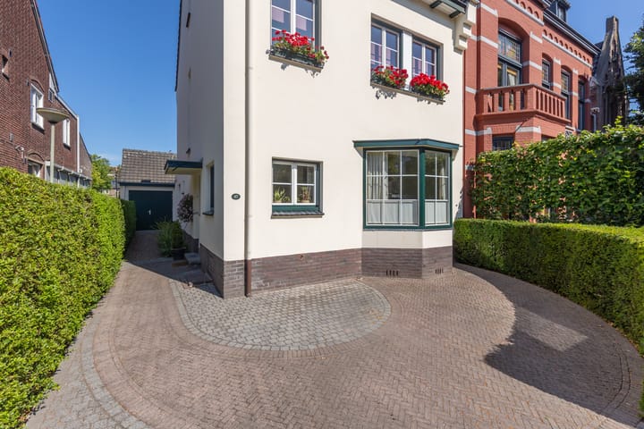 Photo 7 of Rijksweg Zuid 47