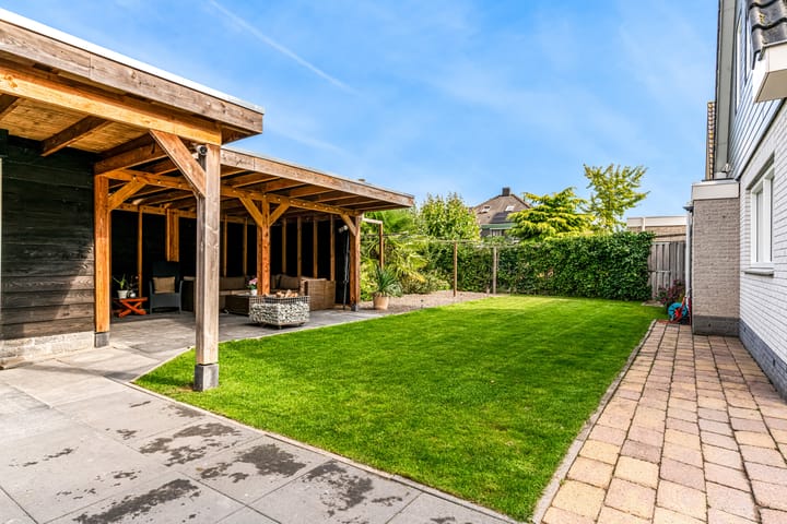 Foto 32 van Bertus Aafjeshof 72