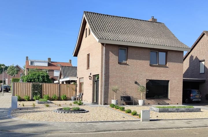 Foto 1 van Elzenweike 16