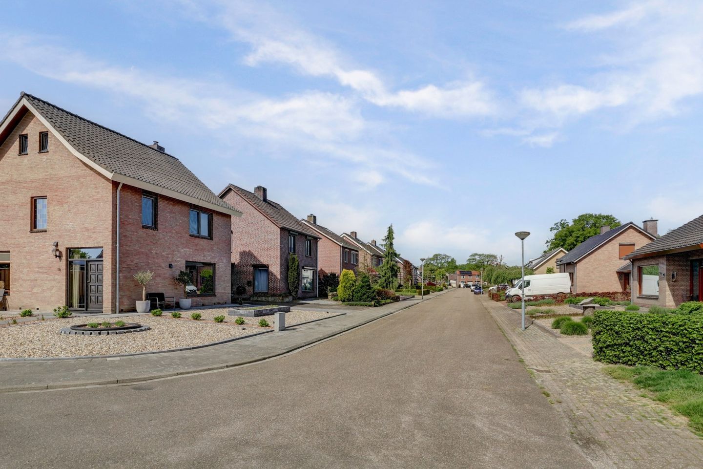 Foto 5 van Elzenweike 16