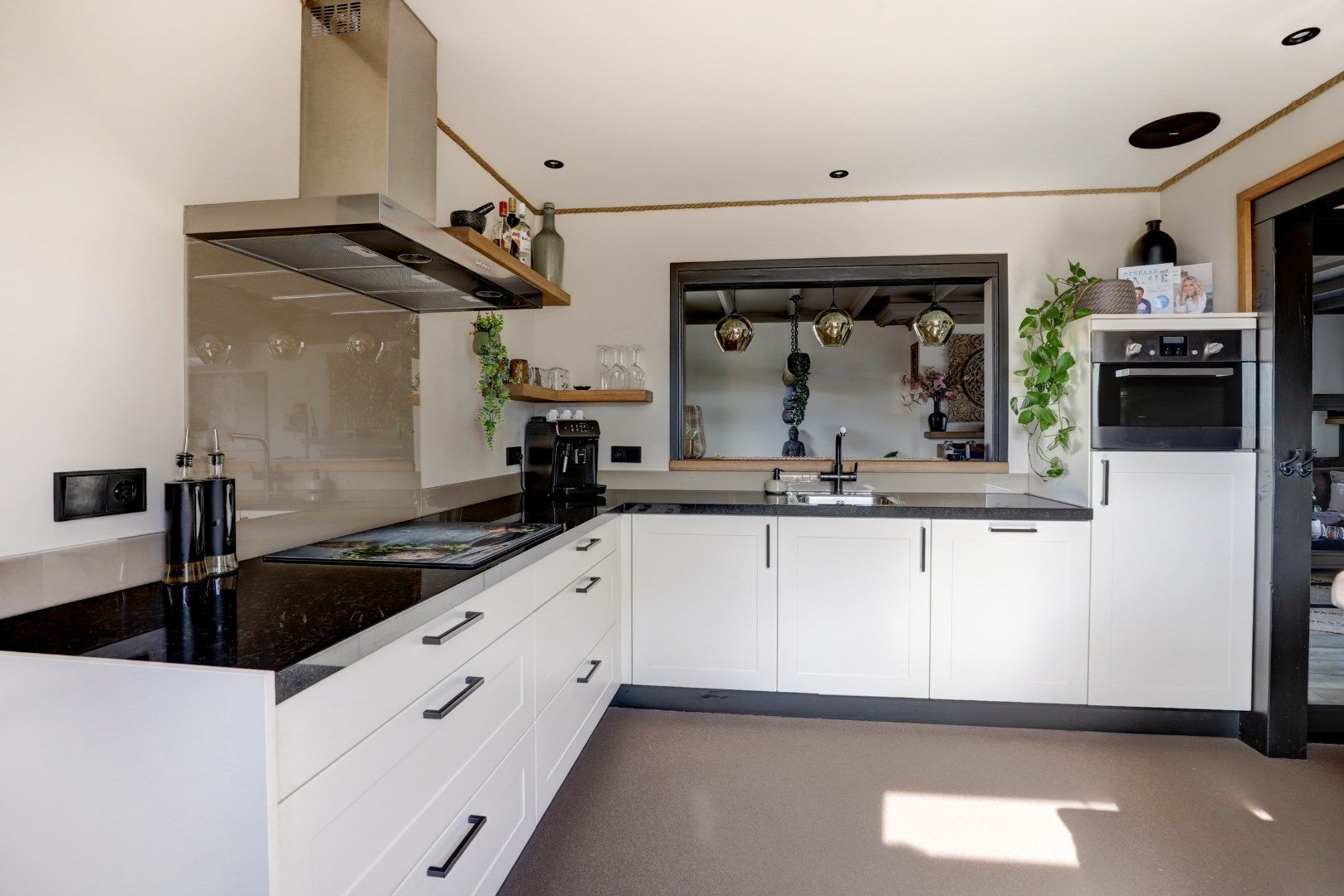 Foto 9 van Elzenweike 16