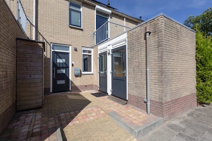 Photo 2 of Jasker 22