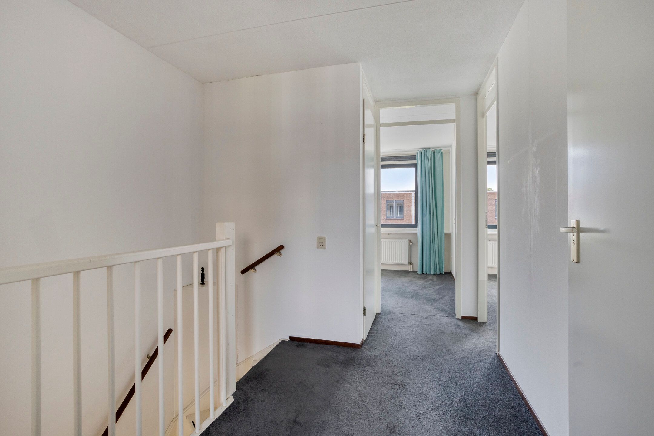 Photo 9 of Waregemstraat 9