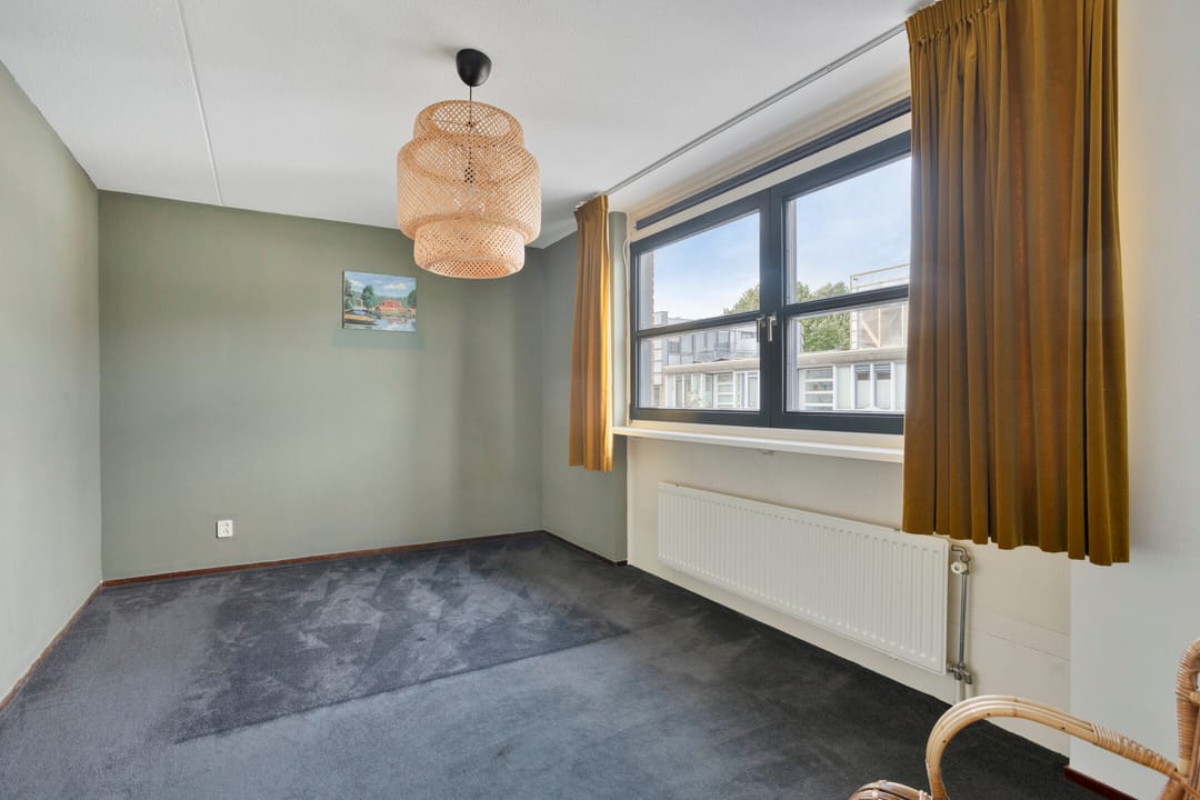 Photo 8 of Waregemstraat 9