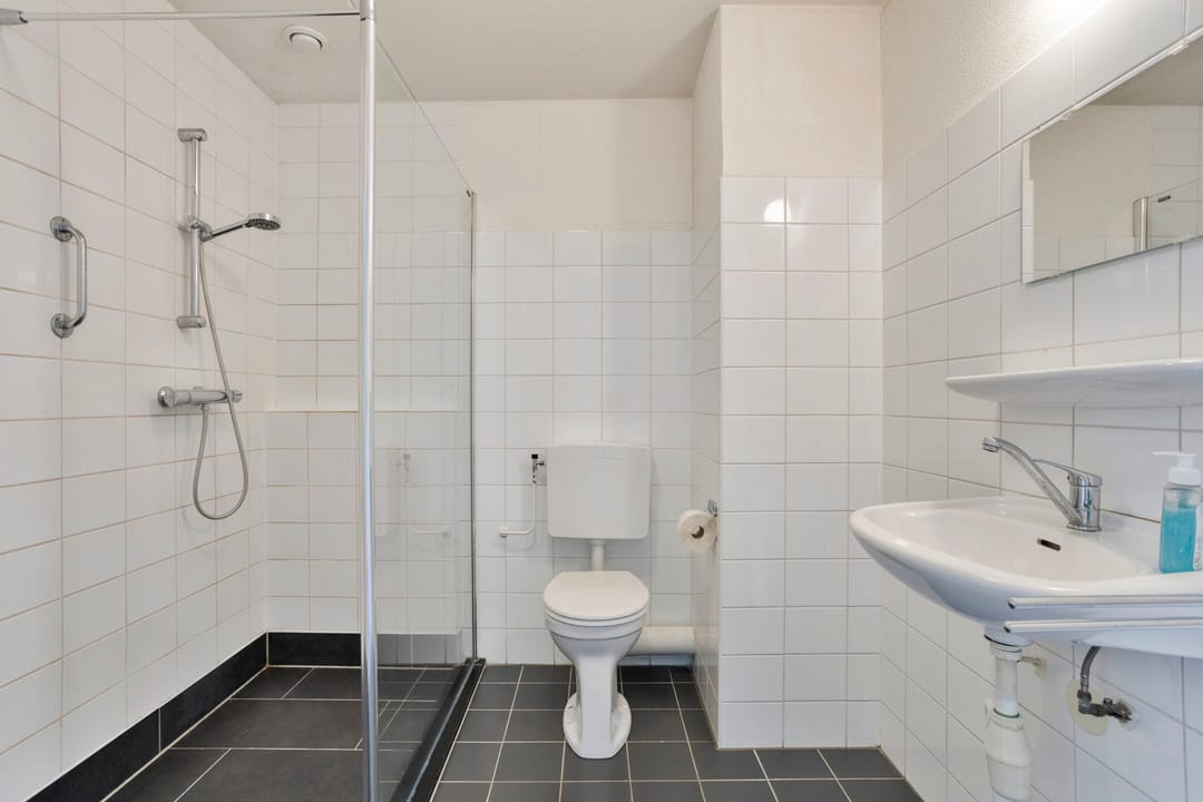 Photo 11 of Waregemstraat 9