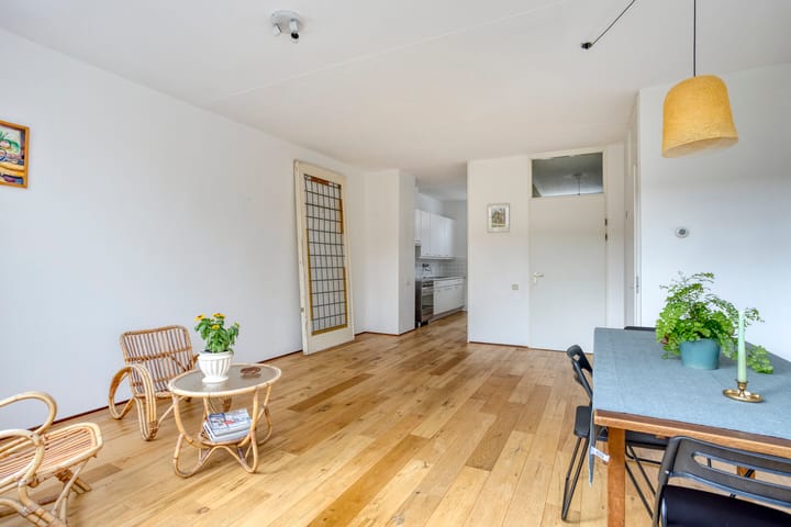 Photo 3 of Waregemstraat 9