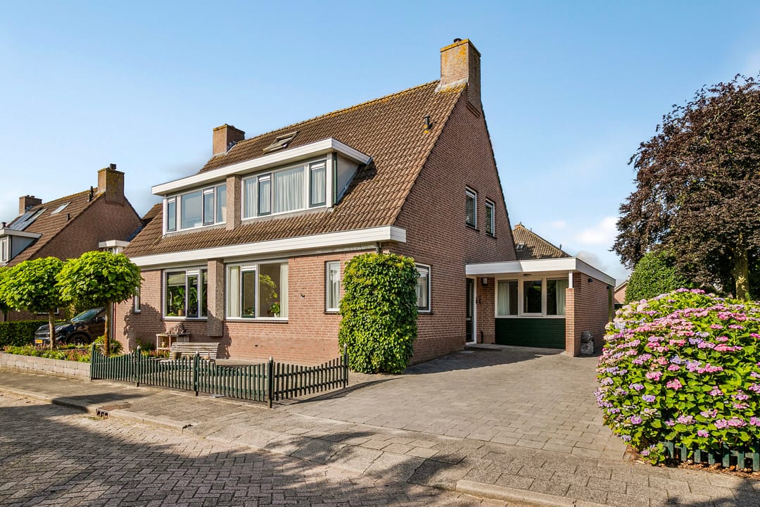 Foto 1 van Hof van Waarder 2