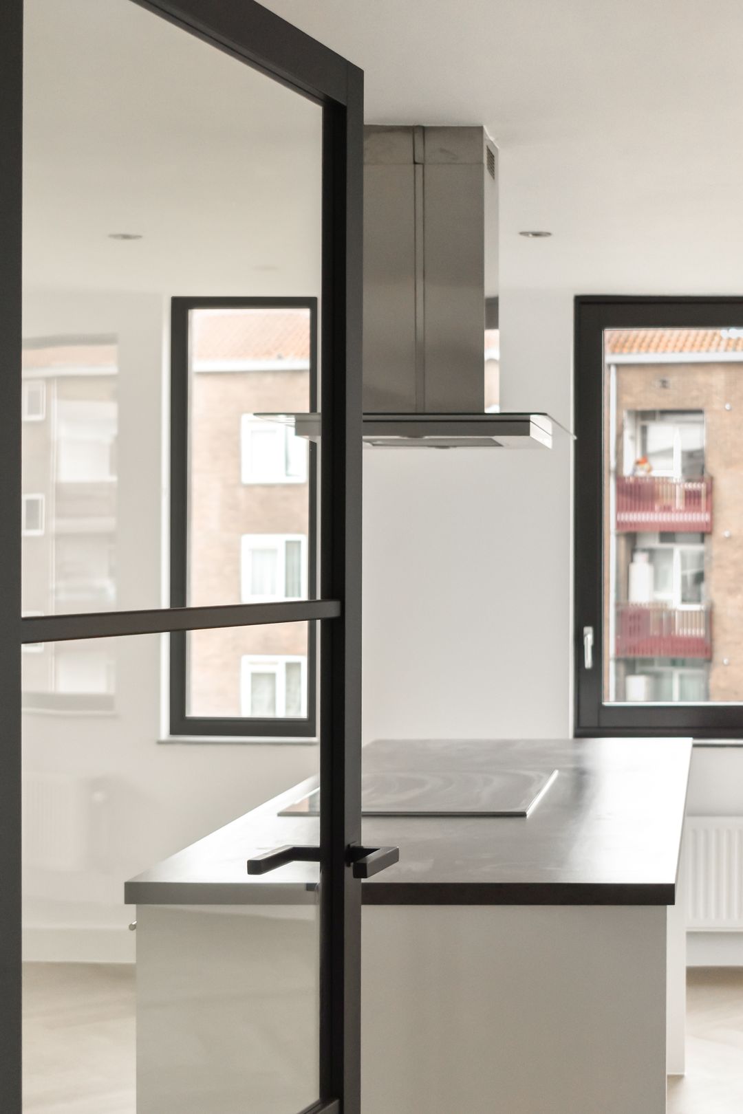 Photo 7 of Burgemeester Röellstraat 610