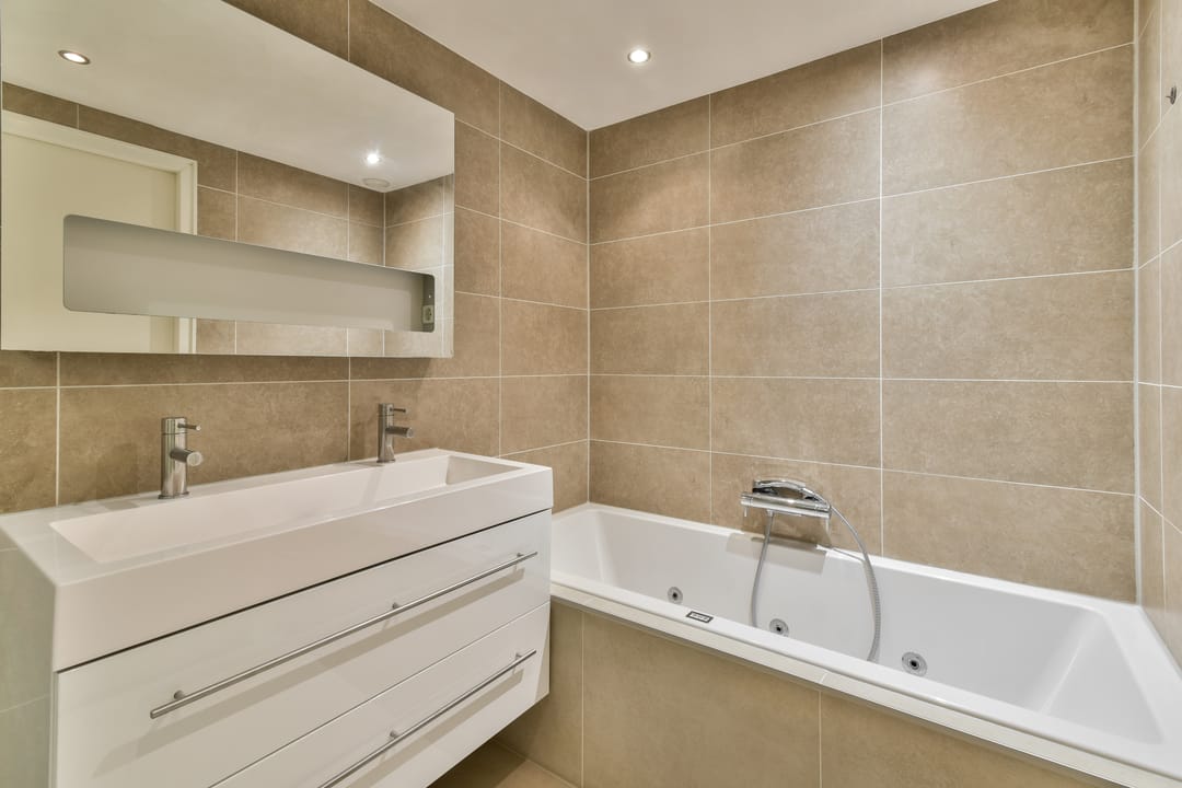 Photo 13 of Burgemeester Röellstraat 610