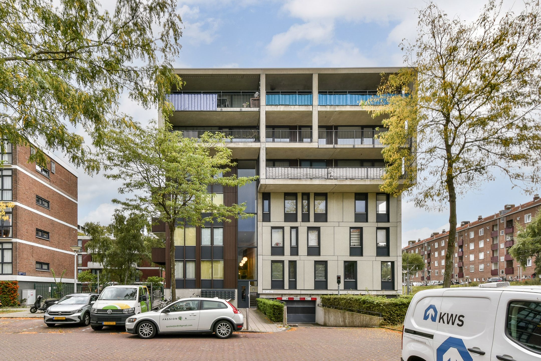 Photo 18 of Burgemeester Röellstraat 610