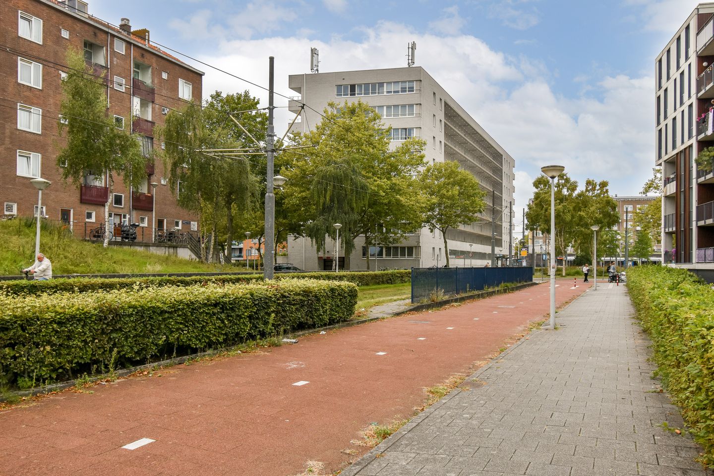 Photo 19 of Burgemeester Röellstraat 610