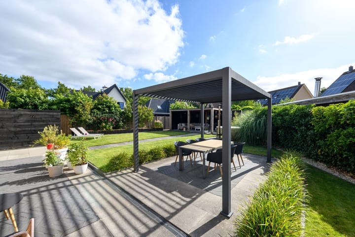 Foto 3 van Topaas 2-A