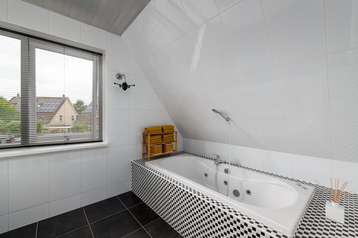 Foto 33 van Topaas 2-A