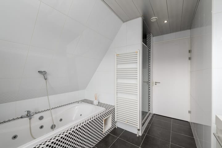 Foto 35 van Topaas 2-A