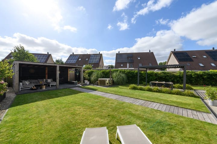 Foto 47 van Topaas 2-A