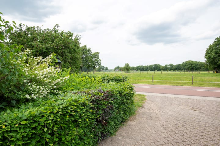 Photo 11 of Stenenkamerseweg 37