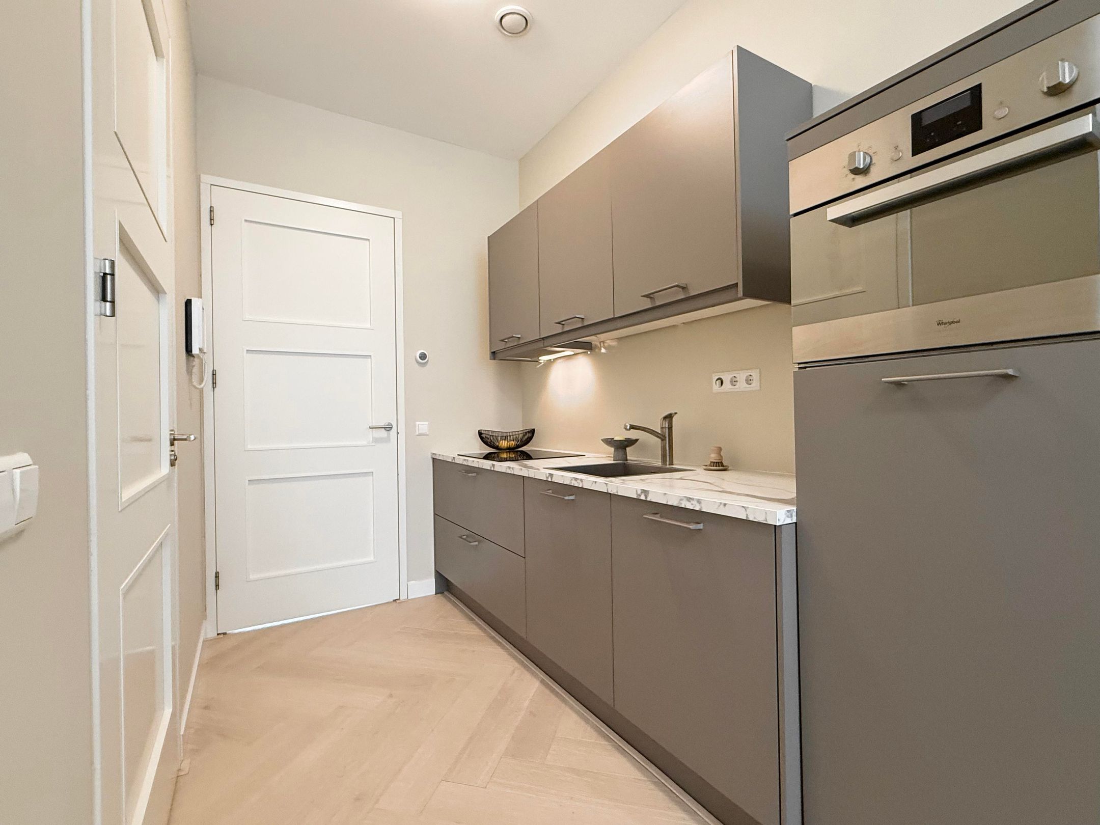 Foto 9 van Gustav Mahlerlaan 13-E