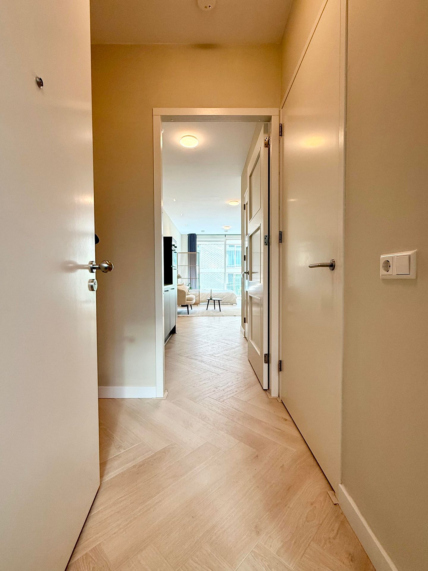 Foto 19 van Gustav Mahlerlaan 13-E