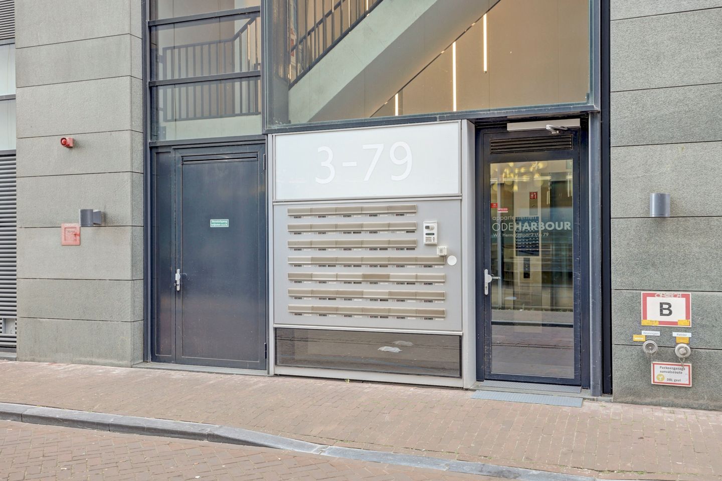 Foto 35 van Willem Frederik Hermansstraat 47