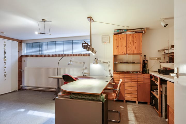 Photo 35 of Lucaslaan 15