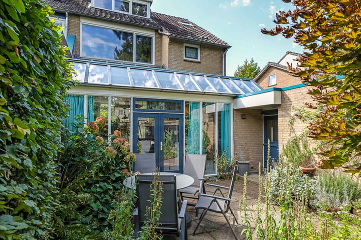 Photo 66 of Lucaslaan 15