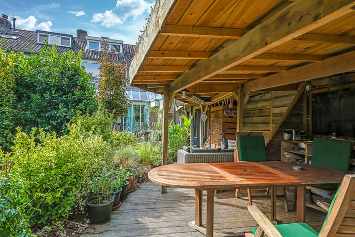 Photo 79 of Lucaslaan 15