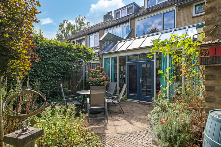 Photo 71 of Lucaslaan 15