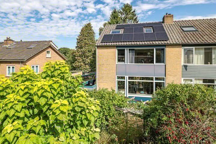 Photo 95 of Lucaslaan 15