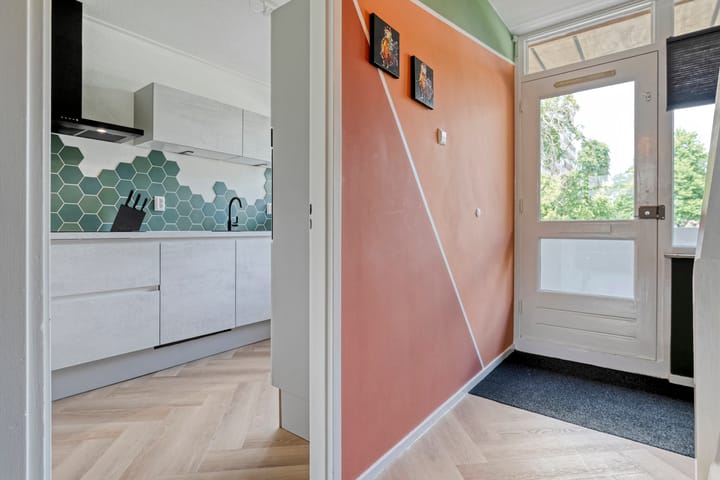 Photo 10 of Obrechtstraat 311