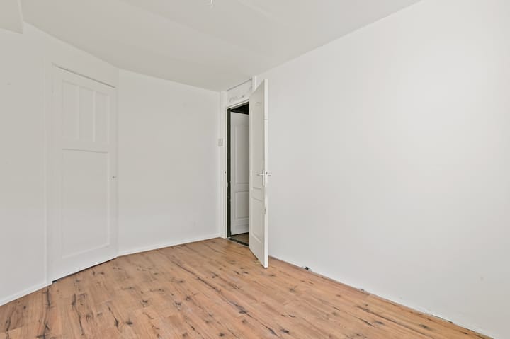 Foto 18 van Ernest Staasstraat 45