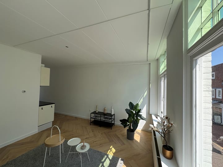 Photo 10 of Nassaustraat 1-F