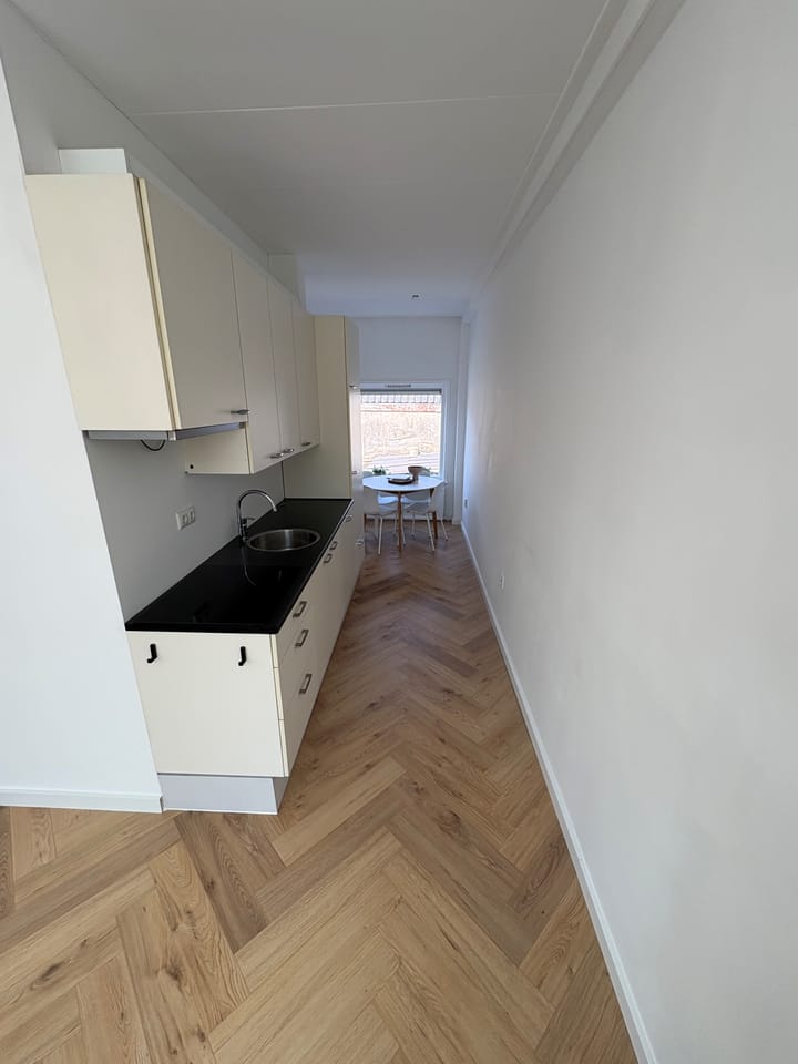 Photo 13 of Nassaustraat 1-F